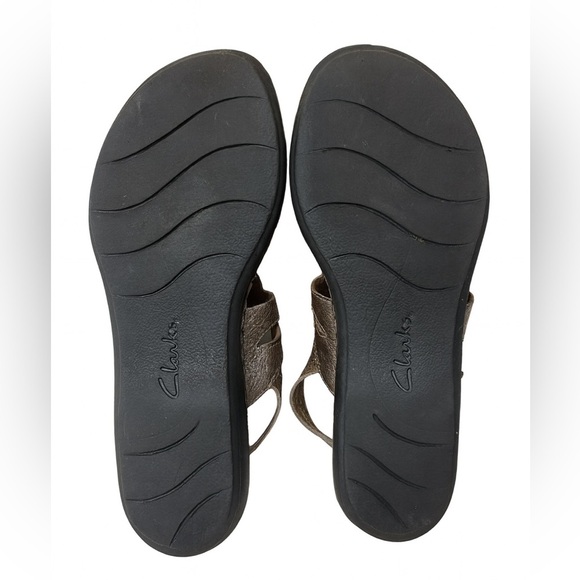 Clarks Collection Women’s Size 6 Wide Metallic Gold Comfort Sandals – New No Tag - Picture 3 of 4